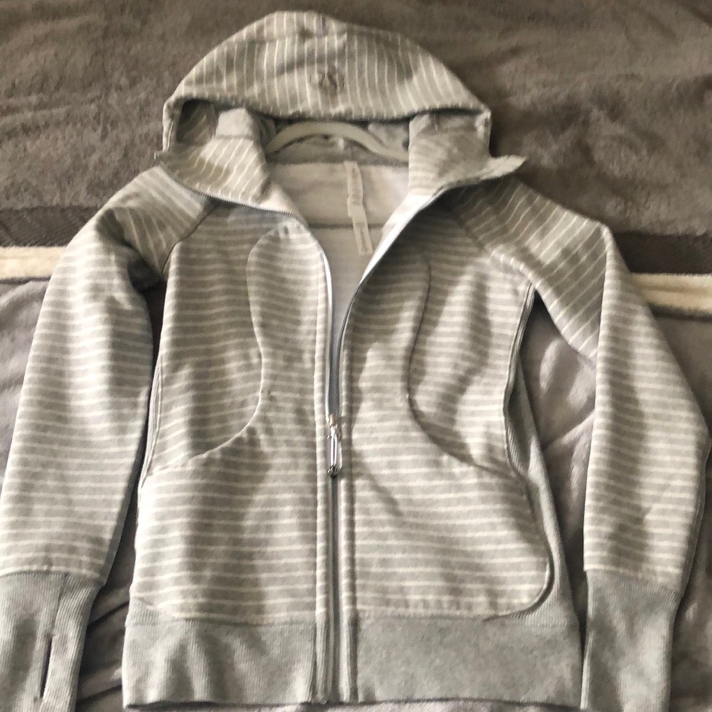 Lululemon Scuba Hoodie - Brand new